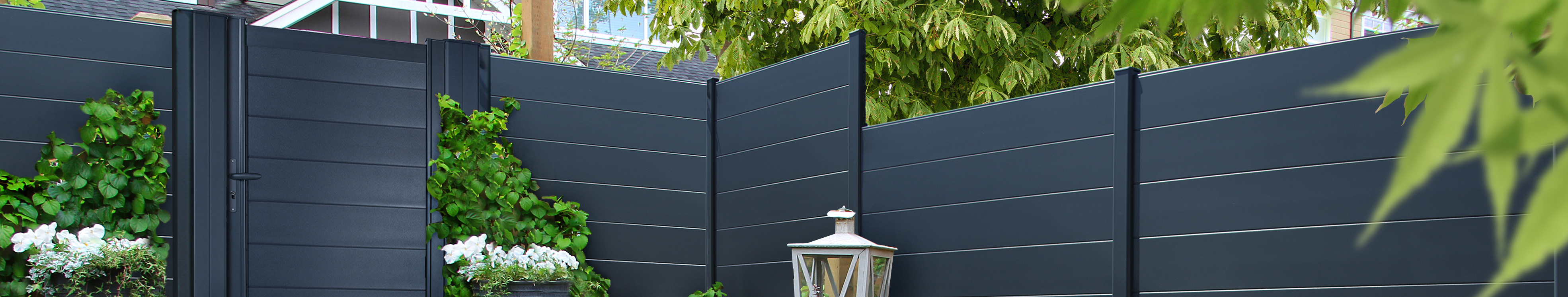 Manual-Clôture en aluminium klos-up klosup-ambiance bandeau2.jpg