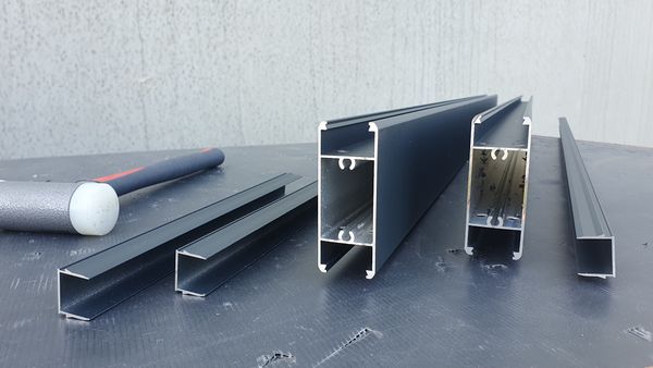 Assemblage du portail battant klos-up - Kit avec serrure Portail Klosup 1.jpg